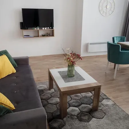 Topview Kopaonik-dvori アパート コパオニク