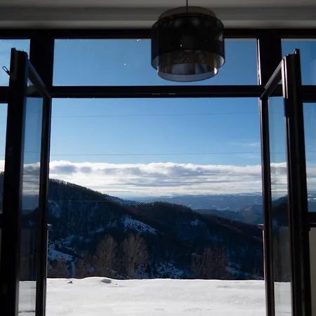 Topview Kopaonik-dvori アパート コパオニク